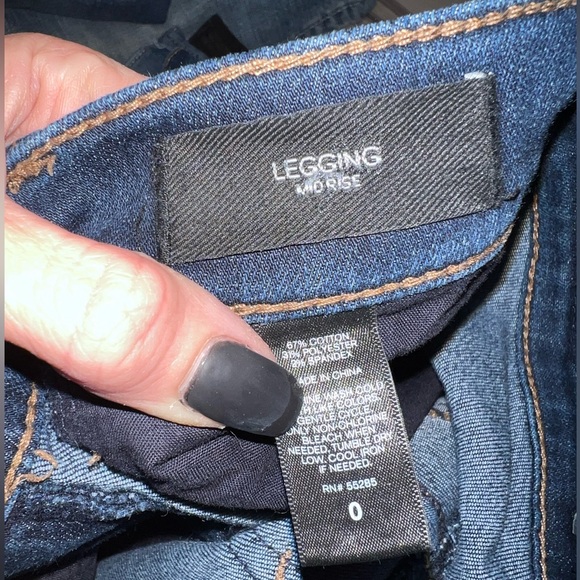 Express Mid Rise Legging Jean - Picture 2 of 5